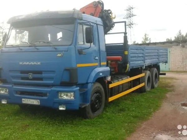 Бортовой грузовик с КМУ КамАЗ