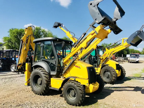 Экскаватор-погрузчик New Holland B80B