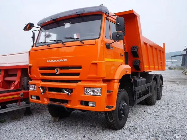 Самосвал КамАЗ 6522