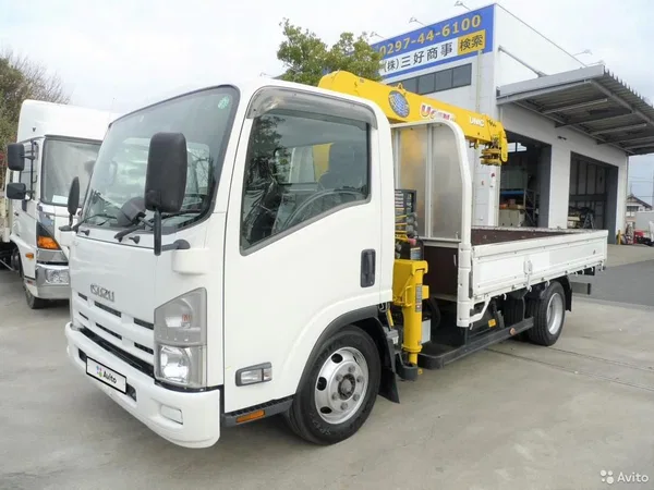 Бортовой грузовик с КМУ ISUZU Elf