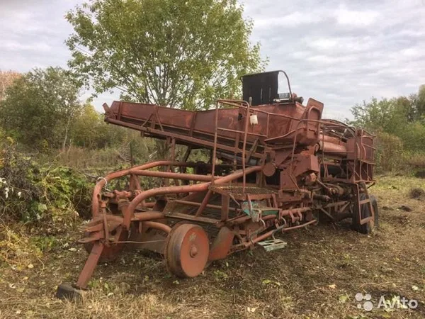 Картофелеуборочный комбайн ККУ-2