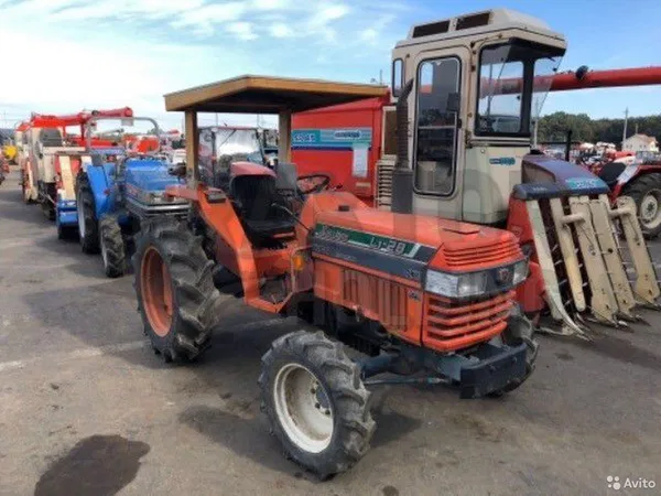 Мини-трактор Kubota L1-28D (50021475)