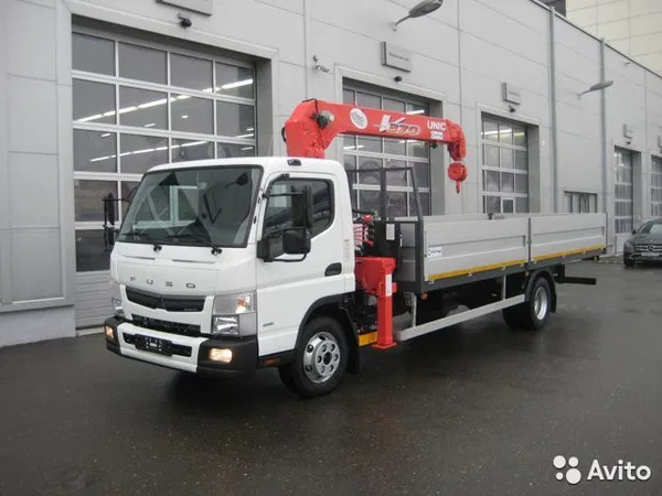 Бортовой грузовик с КМУ Fuso Canter TF