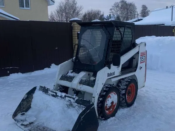 Мини-погрузчик Bobcat 553