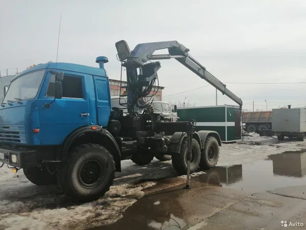 Седельный тягач КамАЗ 43118 с КМУ