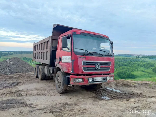 Самосвал DongFeng
