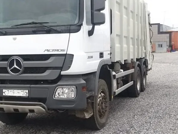 Мусоровоз Mercedes-Benz Actros 3336 Zoeller