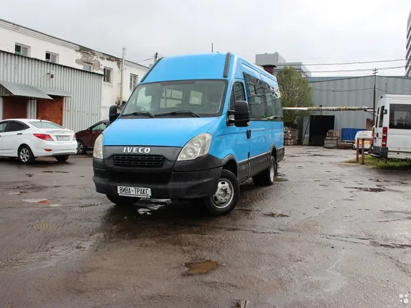 Микроавтобус Iveco Daily