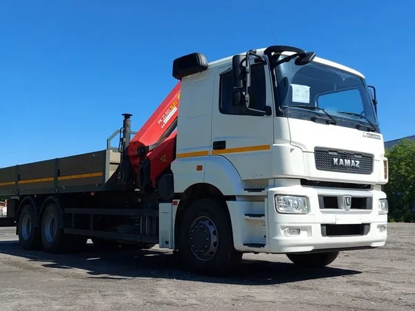 Бортовой грузовик с КМУ КамАЗ 65207-1002-87 с КМУ Palfinger PK21501A