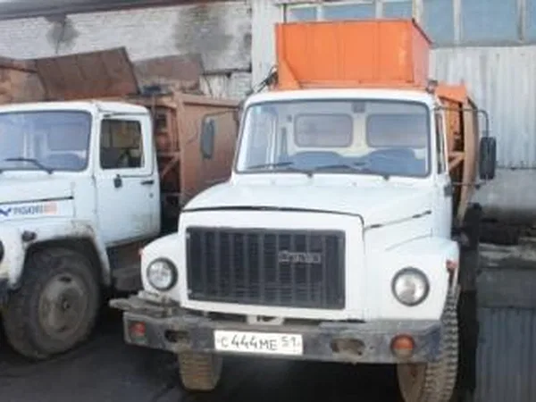 Мусоровоз КОММАШ Арзамас КО-440-3 на шасси ГАЗ