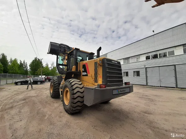 Фронтальный погрузчик Foton Lovol FL956H-V