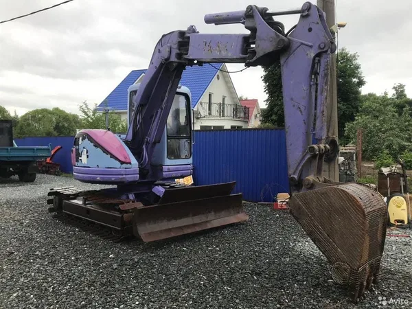 Гусеничный экскаватор Komatsu PC75UU