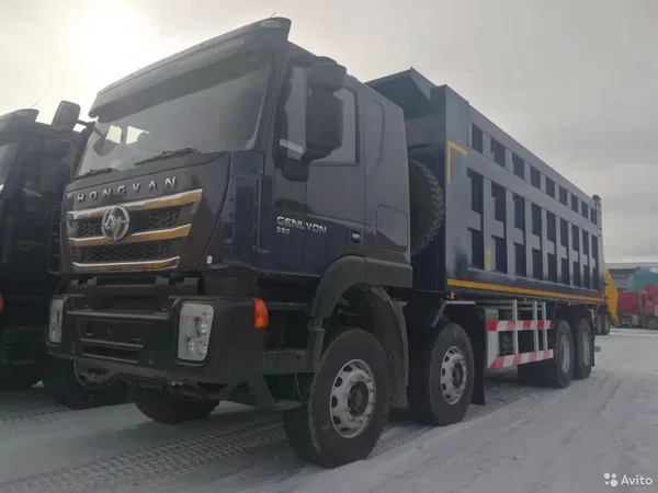 Самосвал Saic-Iveco (Hongyan)