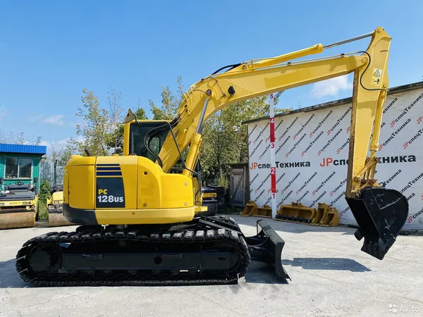 Гусеничный экскаватор Komatsu PC128US