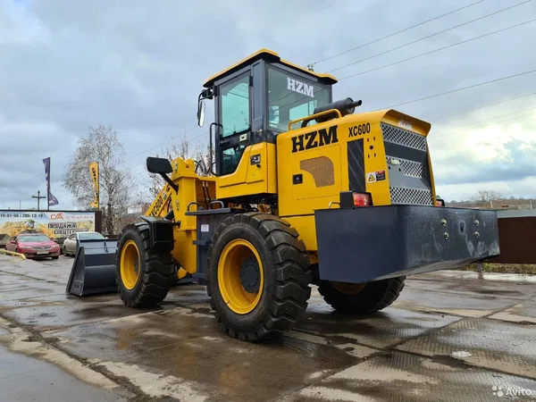 Фронтальный погрузчик HZM XC600
