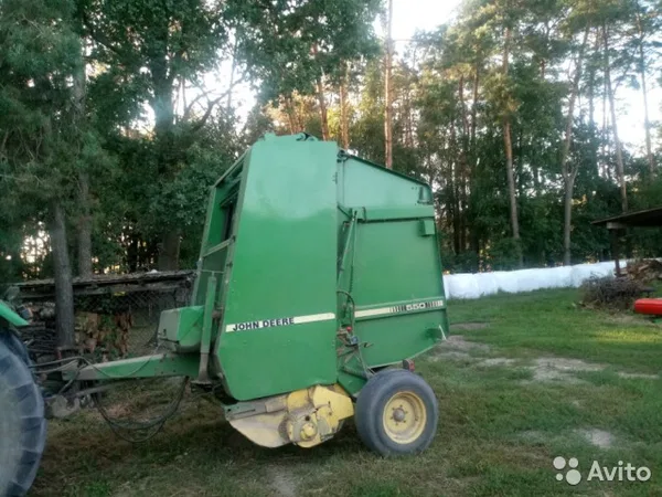 Пресс-подборщик John Deere 550