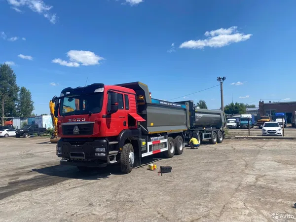 Самосвал HOWO T5G