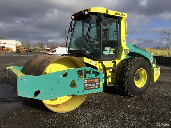 Грунтовый каток Ammann ASC 110D