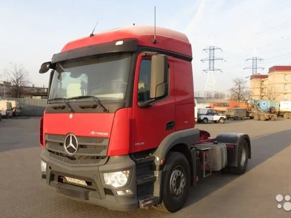 Седельный тягач Mercedes-Benz Actros 1843 LS