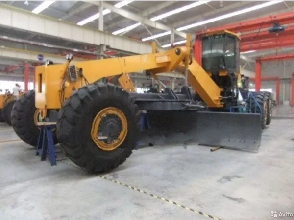 Автогрейдер XCMG GR500