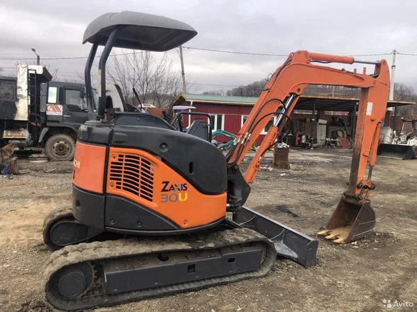 Мини-экскаватор Hitachi ZAXIS 30U-2