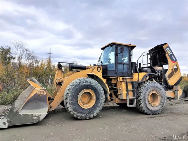 Фронтальный погрузчик Caterpillar 966L