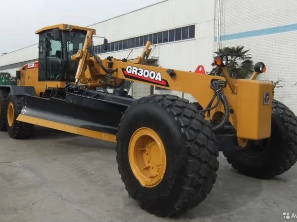 Автогрейдер XCMG GR300A