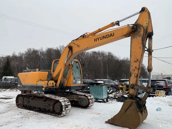 Гусеничный экскаватор Hyundai R 180NLC-9S