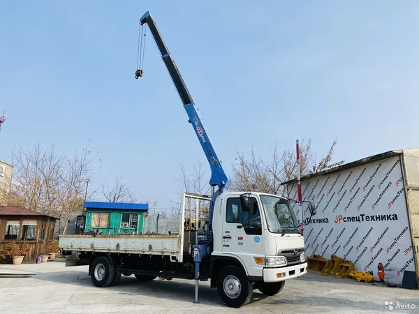 Бортовой грузовик с КМУ HINO Ranger