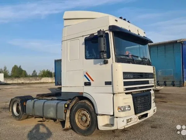 Седельный тягач DAF 95 XF