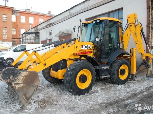 Экскаватор-погрузчик JCB 3CX