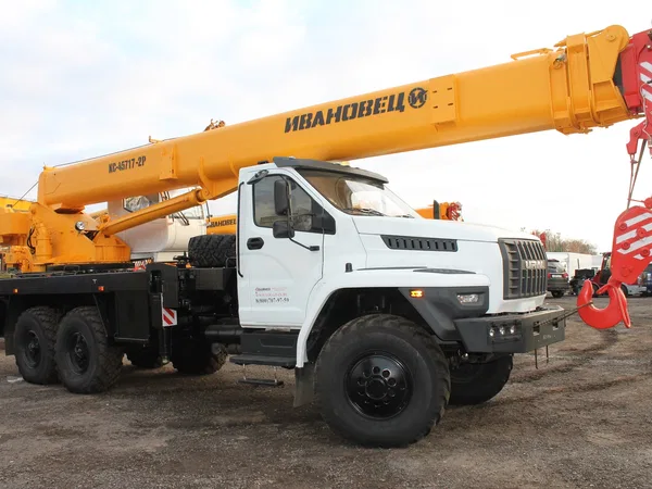 Автокран Ивановец КС-45717-2Р на шасси УРАЛ Next 4320
