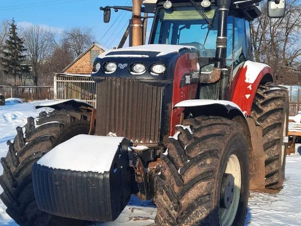 Трактор Versatile 305