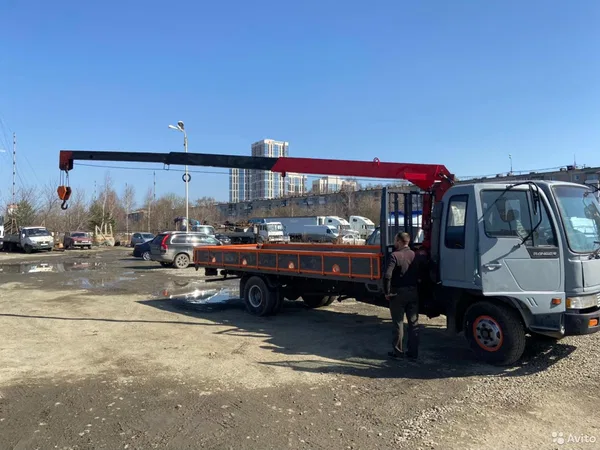 Бортовой грузовик с КМУ HINO Ranger