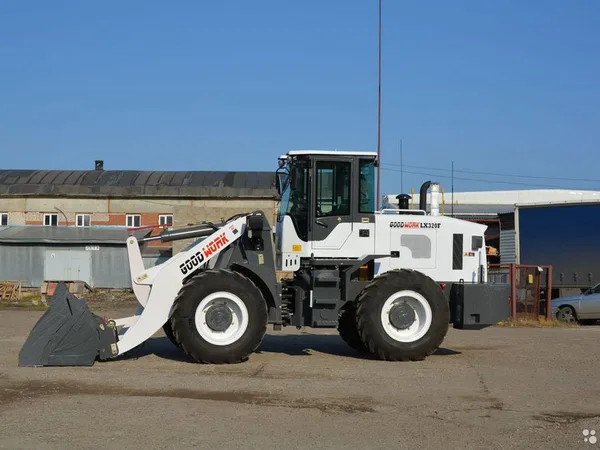 Фронтальный погрузчик GoodWork LX320F