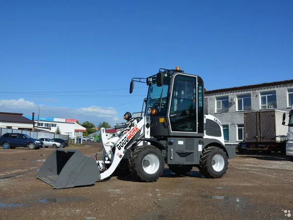 Фронтальный погрузчик GoodWork LX100F