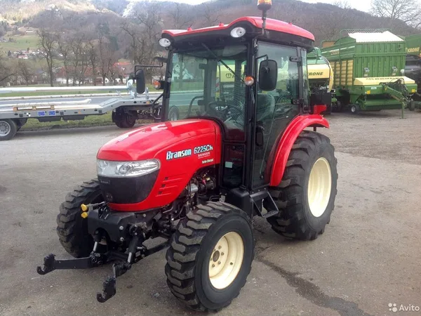 Трактор Branson 6225Ch