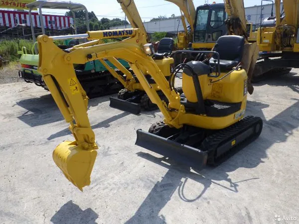 Мини-экскаватор Komatsu PC10MR-2