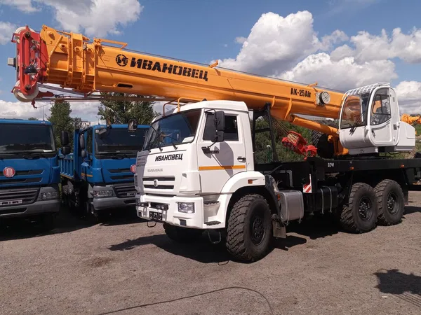 Автокран Ивановец КС-45717К-3Р AIR на шасси КамАЗ 43118