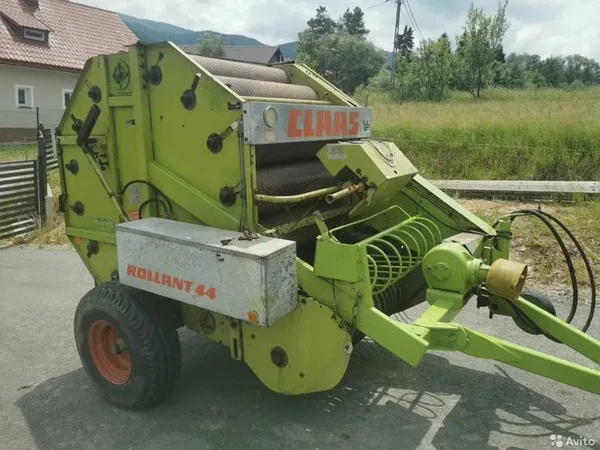 Пресс-подборщик Claas Rollant 44