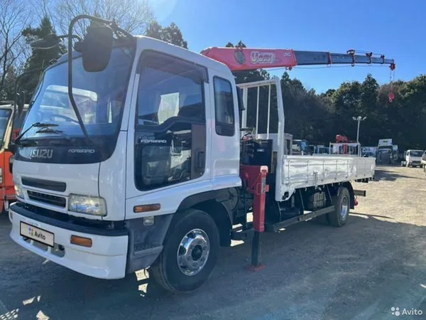 Бортовой грузовик с КМУ ISUZU Forward (F-Series)