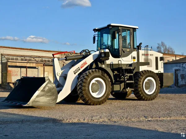 Фронтальный погрузчик GoodWork LX330