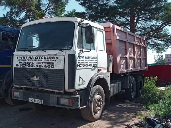 Самосвал МАЗ 551605