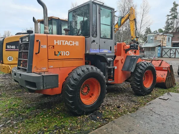 Фронтальный погрузчик Hitachi LX110