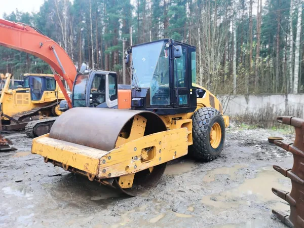 Грунтовый каток Caterpillar CX56