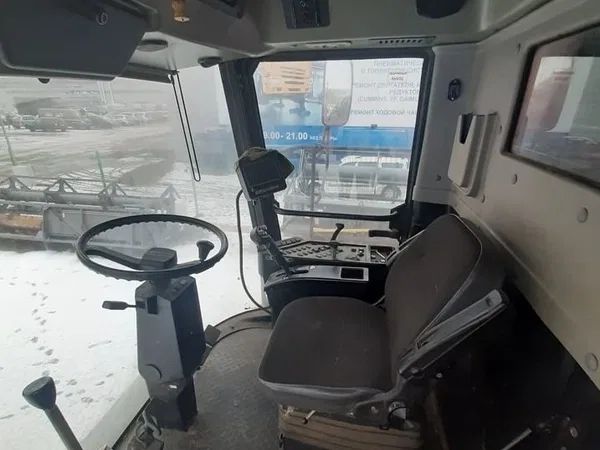 Зерноуборочный комбайн Палессе GS1218