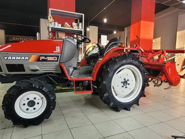 Мини-трактор Yanmar F180 с фрезой
