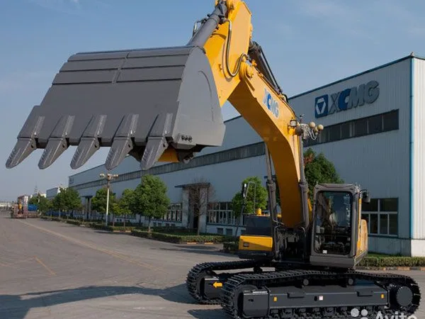Гусеничный экскаватор XCMG XE370CA