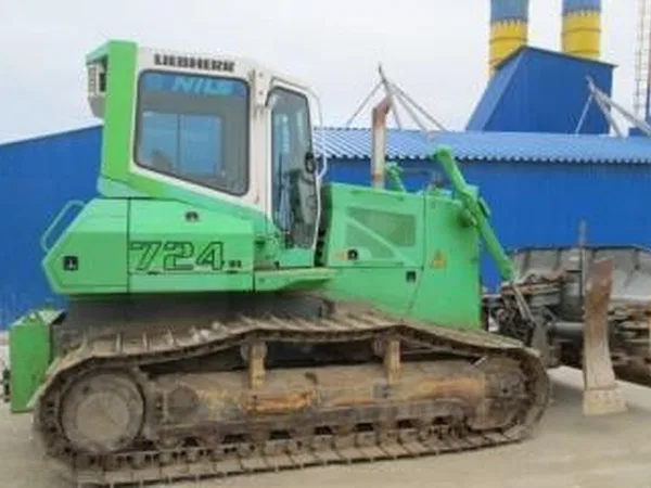 Гусеничный бульдозер Liebherr PR724 XL