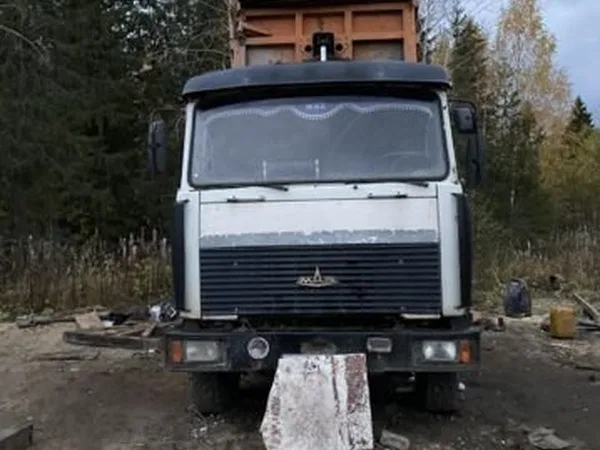 Самосвал МАЗ